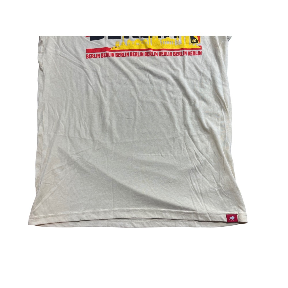 Sportiqe NBA Berlin Graphic T-Shirt Ivory Mens Large New NWT Basketball Tee - Picture 2 of 5